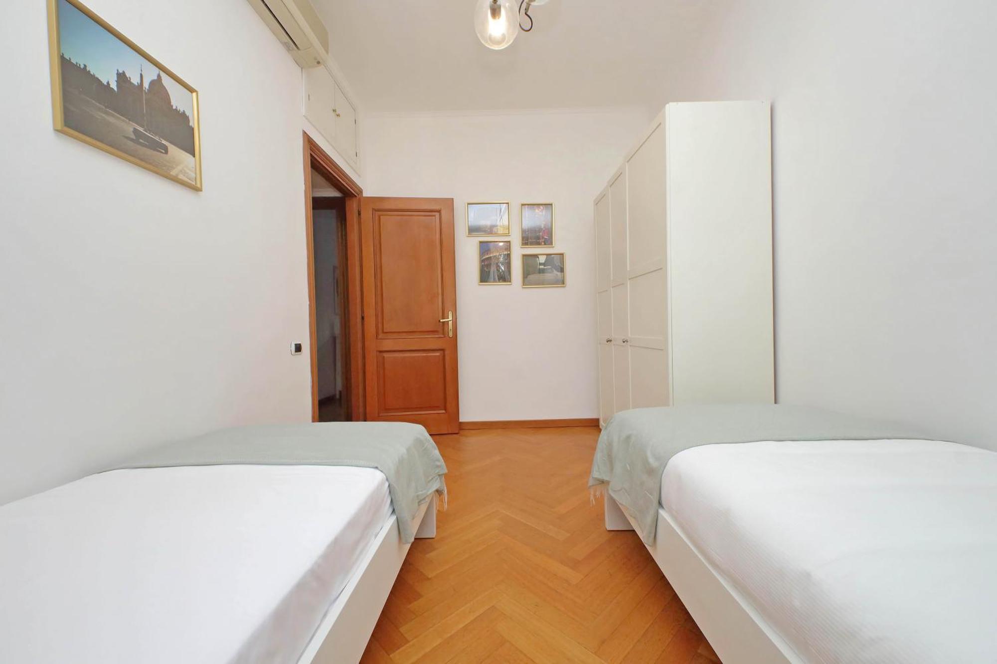Ych-comfortable 2 Bedrooms Flat Near Colosseum Appartement