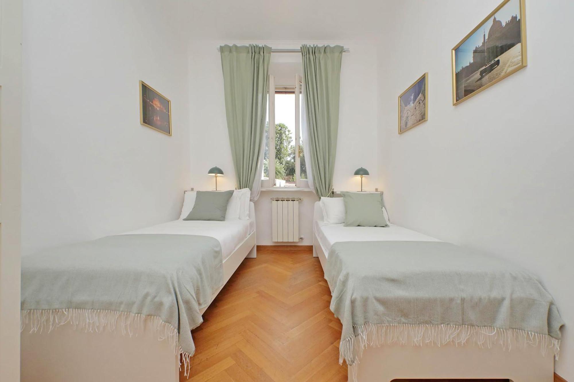 Appartement Ych-comfortable 2 Bedrooms Flat Near Colosseum Rome